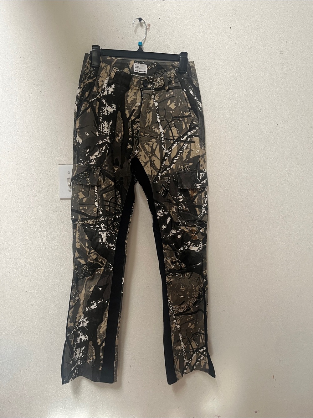 Men's Camouflage Split-Panel Cargo Pants - Black & Brown